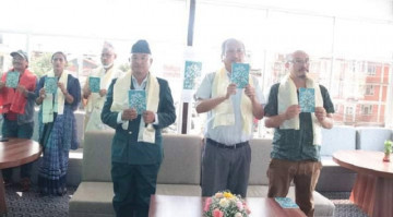 कवि मोती चाम्लिङको ‘प्रवास, बुकी र बास्ना’बजारमा
